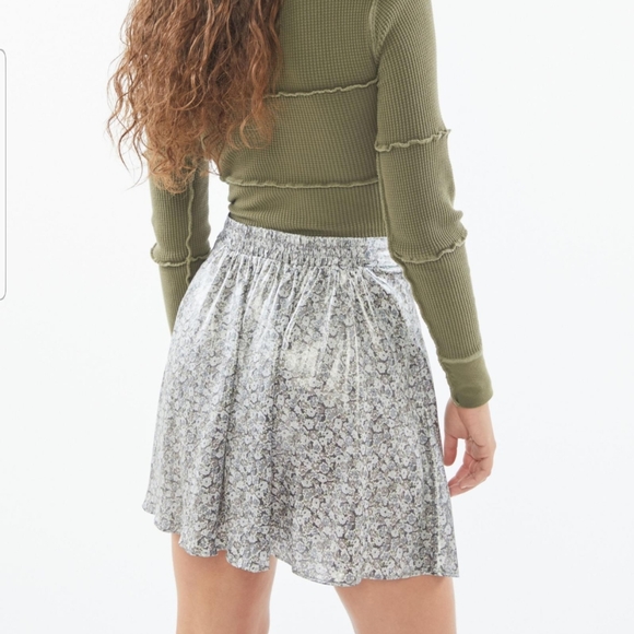 Urban Outfitters Tinsley Metallic Skirt - Picture 2 of 5